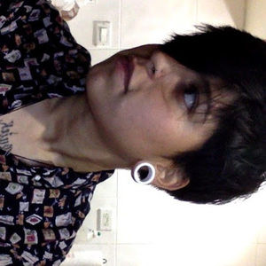 Meet your Posher, Iris